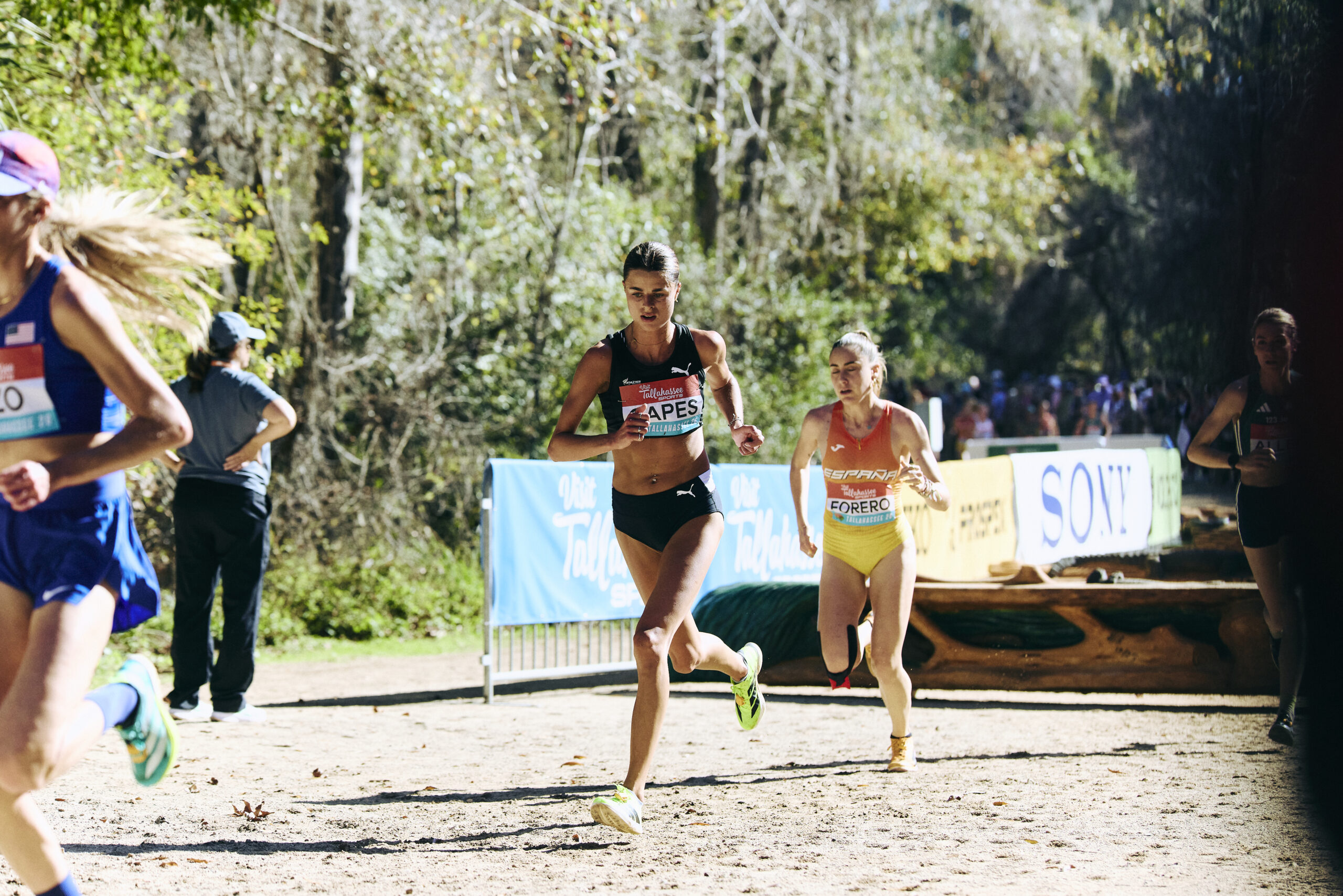 Hannah Gapes storms into top 20 at World XC Champs